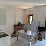 アパート Casa Del Gelso サン・メナイオ